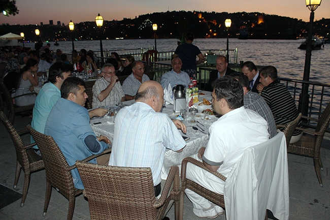 Dentur Avrasya’nın iftar yemeğinde deniz ulaşımı bir araya geldi 2