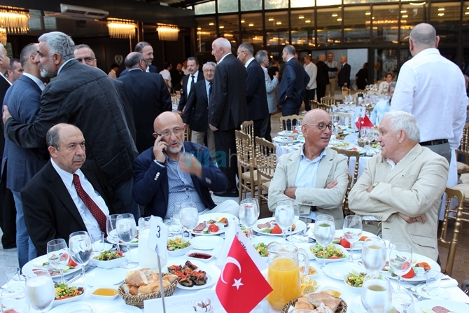 DTO'nun iftar yemeğine sektörden yoğun ilgi 51