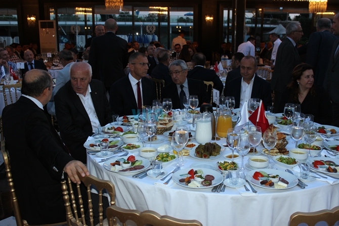 DTO'nun iftar yemeğine sektörden yoğun ilgi 55