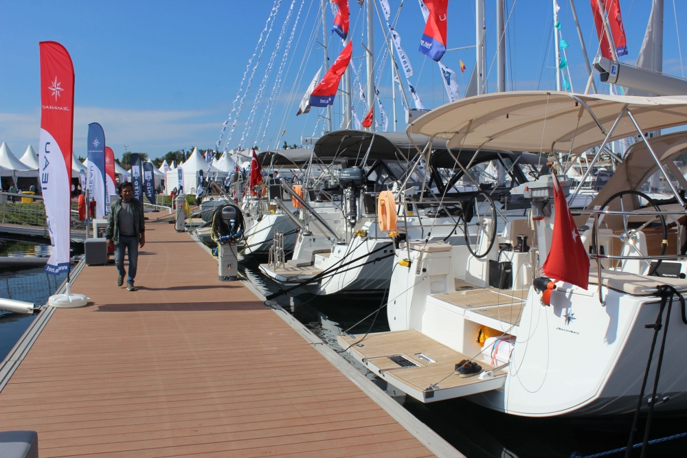 Boat Show Eurasia, denizseverleri buluşturdu 16