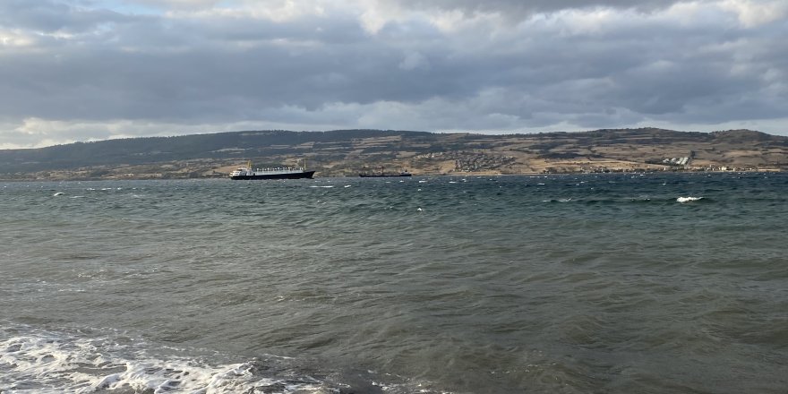 Çanakkale Boğazı 10 Knot Altındaki Tüm Gemiler İçin Transit Geçişlere Kapatıldı