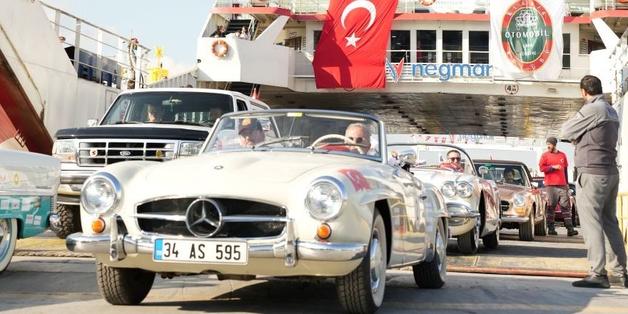 Negmar Narlı Feribot, Cumhuriyet Rallisi’nde Nostaljik Araçlara Yol Arkadaşı Oldu