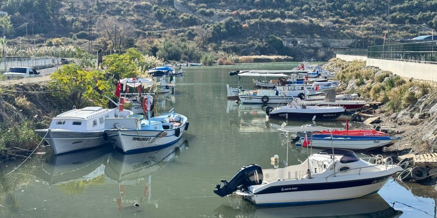 Gazipaşalı Balıkçılar Tekneleri İçin Çözüm Bekliyor