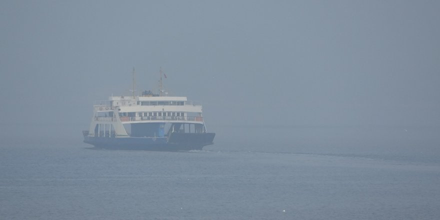 Çanakkale Boğazı Sisin Etkisini Yitirmesiyle Gemi Geçişlerine Tekrar Açıldı