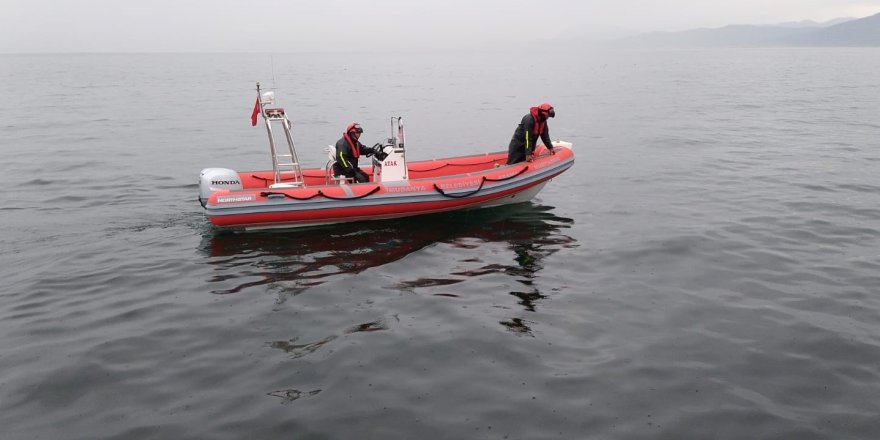 Balık Tutarken Denize Düşen Adamı Dalgıçlar Arıyor