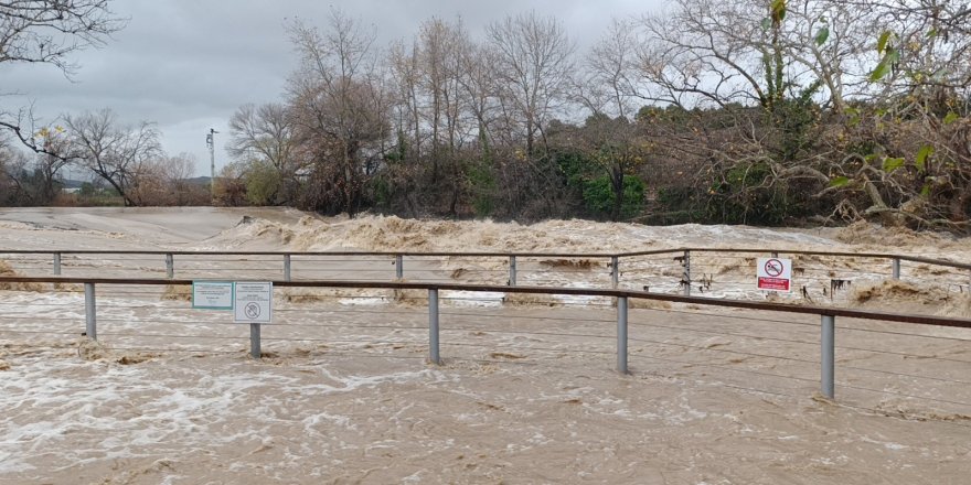 Sağanak, Dolu ve Fırtına Manavgat'ta Hayatı Adeta Felç Etti