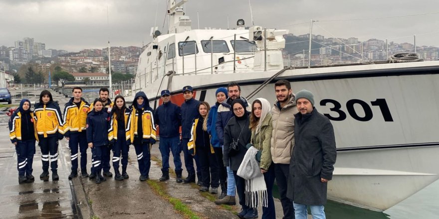 Sahil Güvenlik Komutanlığı, Tıbbi Tahliye Eğitimi Faaliyetlerini Sürdürüyor