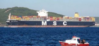 "MSC Ravenna" Boğazı trafiğe kapadı