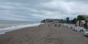 Akçakoca’da Bazı Plajlar Hariç Denize Girişler Yasak