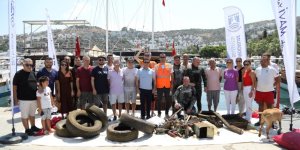 Gündoğan'da Deniz Dibi Temizliği: 213 Kilogram Atık Çıkartıldı